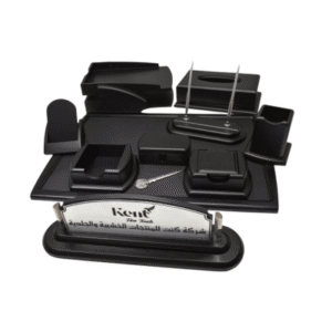 لييندا - طقم مكتب 13 قطعة (اسود) مع حامل اسم/نيم تاج